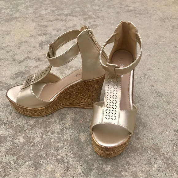 Champagne Boho Platform Wedges - Picture 6 of 6